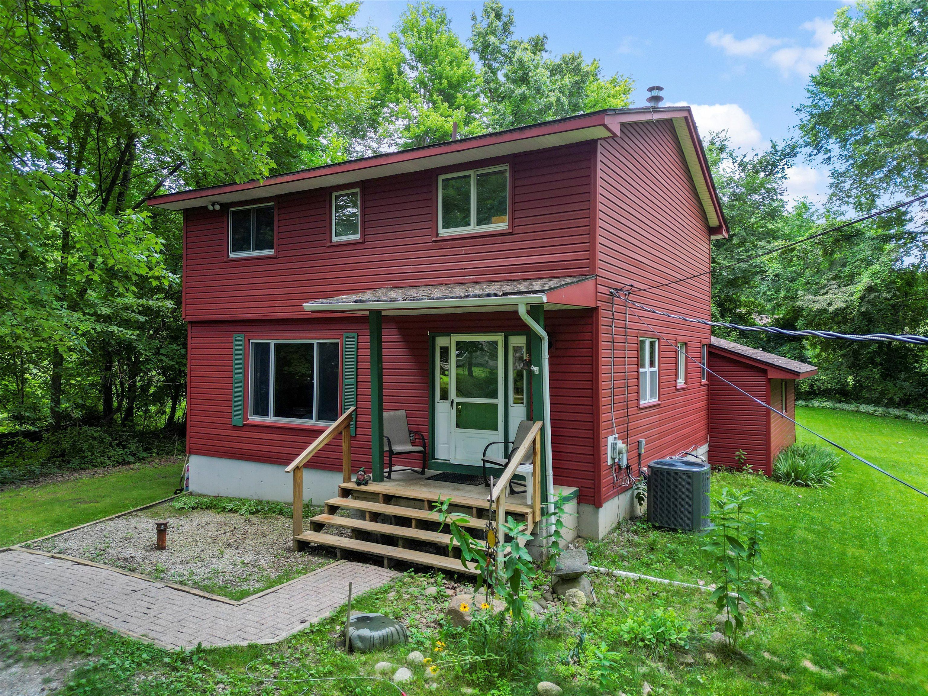 Columbia Ave, Clarkston, MI 48348