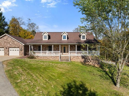 135 Maryann Ln, Wheeling, WV, 26003-7817 | Card Image