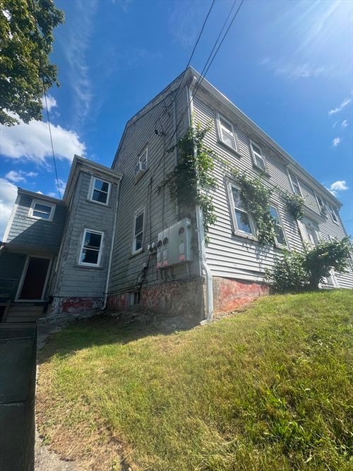 l-3325-L N Main St, Fall River, MA, 02720-1683 | Card Image