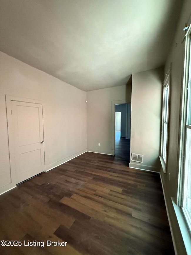 2416 Saint Xavier St, Home with 5 bedrooms, 4 bathrooms and null parking in Louisville KY | Image 7
