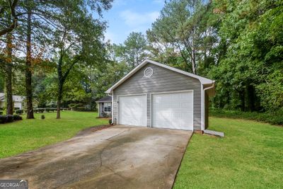 129 Jennifer Lane, House other with 3 bedrooms, 2 bathrooms and 2 parking in Mcdonough GA | Image 2