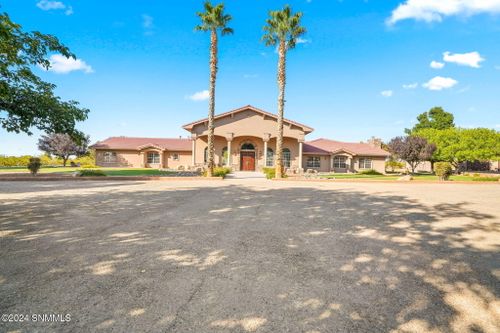 63 Desert Lakes Rd, Alamogordo, NM, 88310-9503 | Card Image