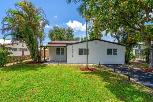 1514 Ne 176th St, North Miami Beach, FL, 33162-1445 | Card Image