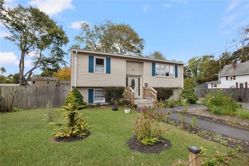 25 Webb Ave, Warwick, RI, 02889-4627 | Card Image