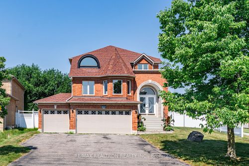 3 Whalen Crt, Richmond Hill, ON, L4C9T5 | Card Image