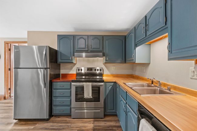4886 Foxfire Trail, House other with 5 bedrooms, 4 bathrooms and null parking in SPRINGFIELD WI | Image 31