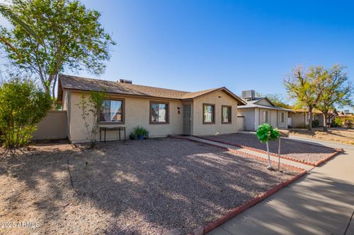 5209 W Mauna Loa Ln, Glendale, AZ, 85306-3927 | Card Image