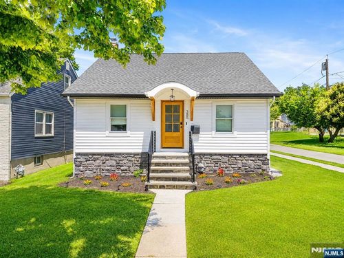 385 Copeland Ave, Lyndhurst, NJ, 07071-3119 | Card Image