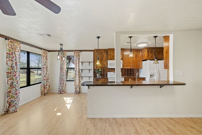 1949 County Road 347 Loop, Home with 3 bedrooms, 2 bathrooms and 3 parking in Gause TX | Image 6