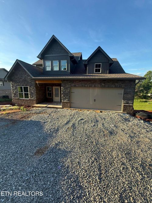 6225 Bingham Ln, Maryville, TN, 37801-0824 | Card Image