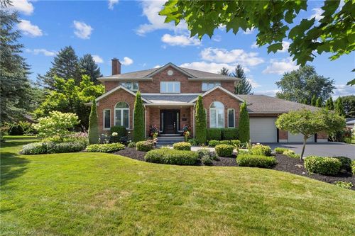 2 Dresden Dr, Heidelberg, ON, N0B2M1 | Card Image