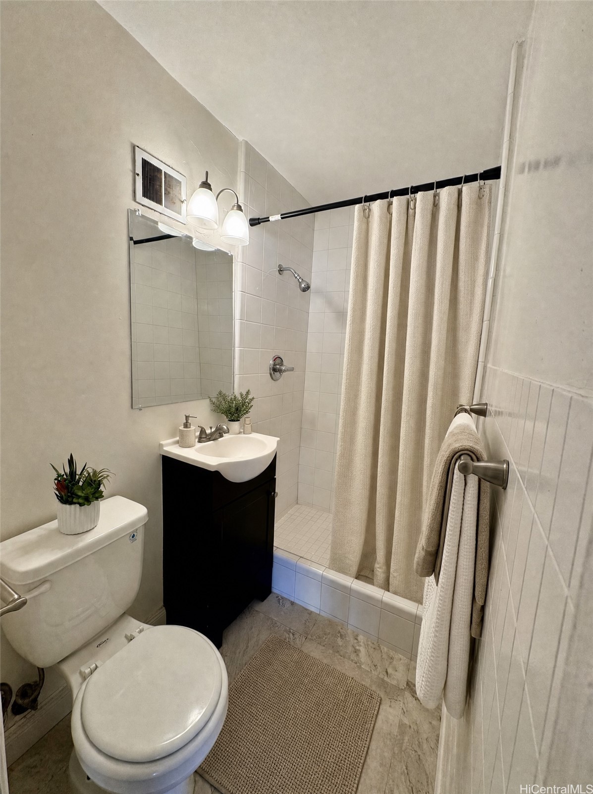 Residential in Honolulu 3