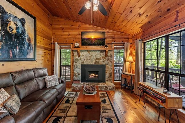 152 Broken Arrow Path, Home with 2 bedrooms, 2 bathrooms and null parking in Cherry Log GA | Image 7