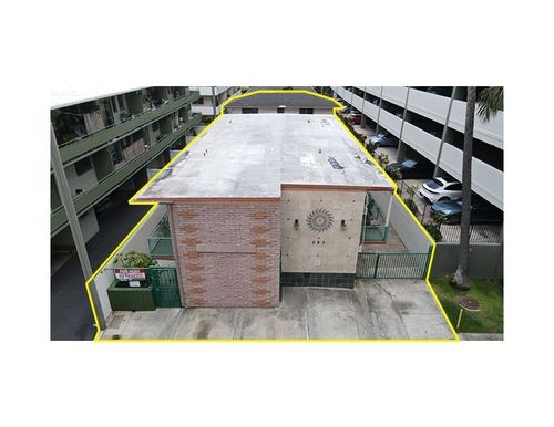 283 Wai Nani Way, Honolulu, HI, 96815-3927 | Card Image