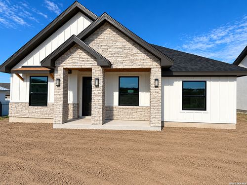 2223 Rio Sabinas Dr, Eagle Pass, TX, 78852 | Card Image