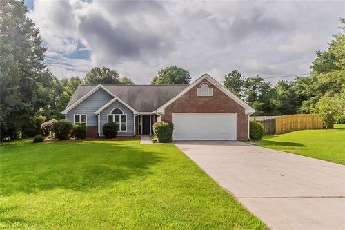 250 Meadow View Dr, Grayson, GA, 30017-1800 | Card Image