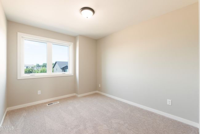 1710 Heart Ridge Loop Se, Townhouse with 3 bedrooms, 3 bathrooms and null parking in Mandan ND | Image 19