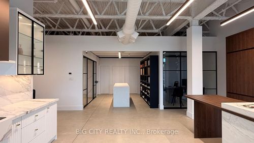 113-52 Scarsdale Rd, North York, ON, M3B2R7 | Card Image