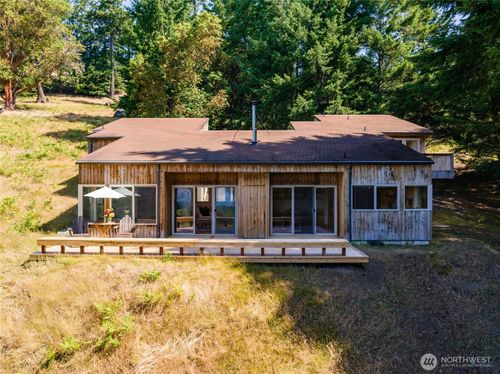 177 Harmon Ranch Hill Rd, Decatur Island, WA, 98221-4174 | Card Image