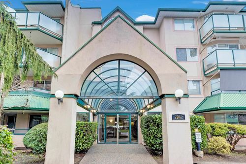 216-2962 Trethewey St, Abbotsford, BC, V2T4M3 | Card Image