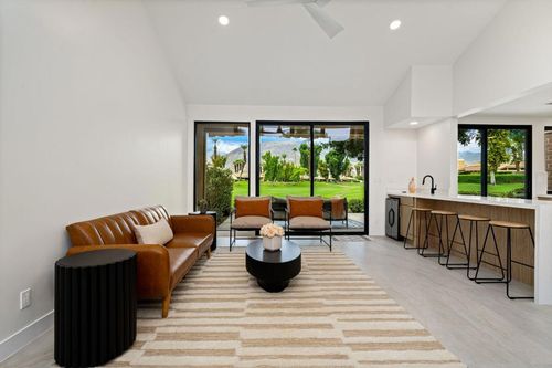 179 Gran Via, Palm Desert, CA, 92260-2130 | Card Image