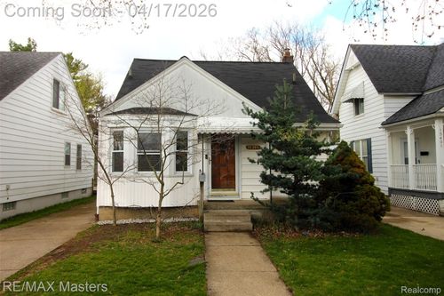 15395 Centralia, Redford, MI, 48239-3807 | Card Image