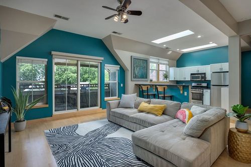 302-1037 Williamson Street, Madison, WI, 53703 | Card Image