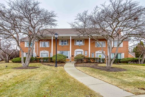 2 N Tower Rd, Oak Brook, IL, 60523-1104 | Card Image