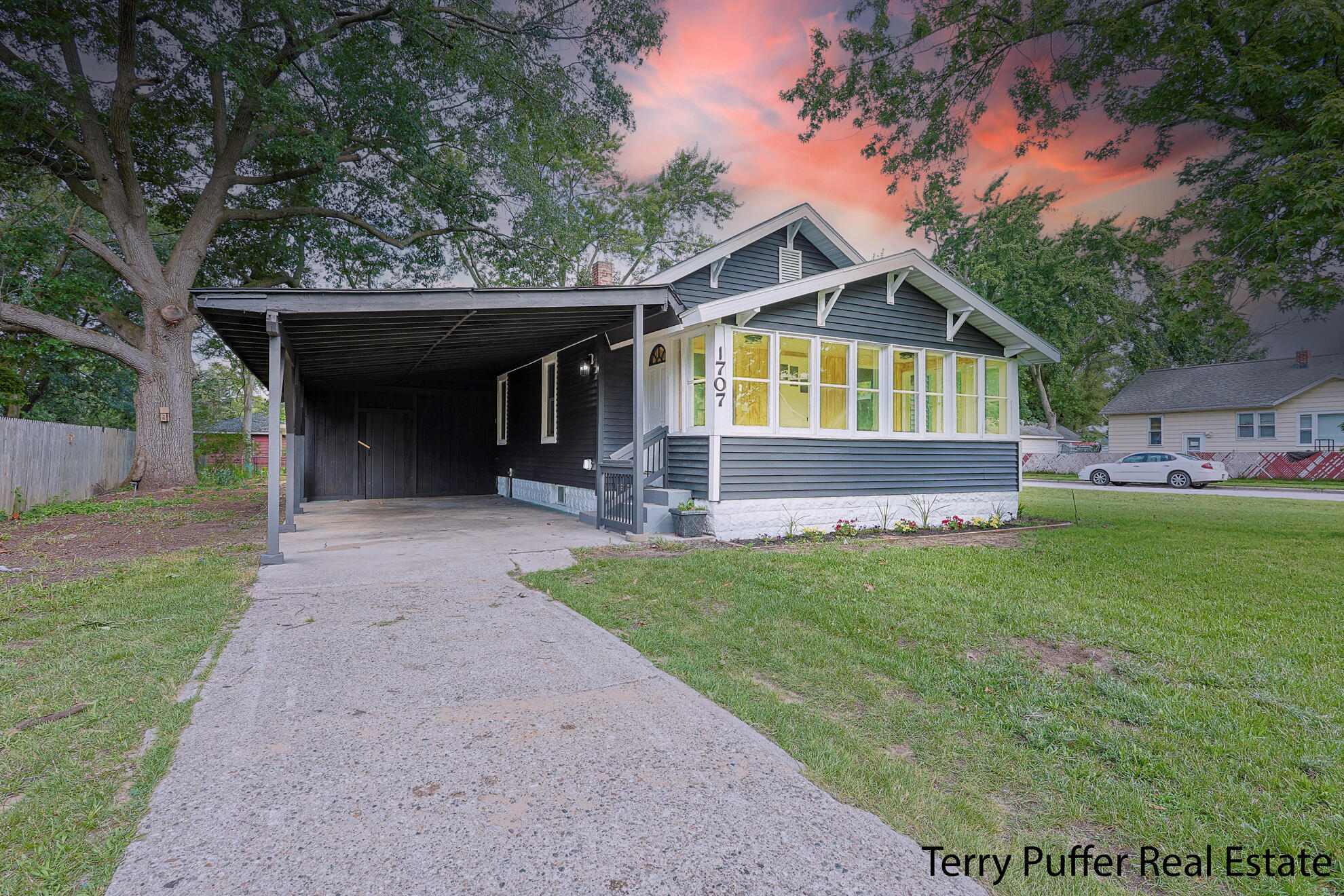 Madison St, Muskegon, MI 49442 #1