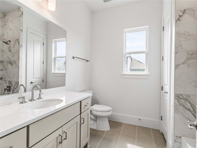 Pomona_Executive_Veronica_72_Bathroom_02 | Image 16