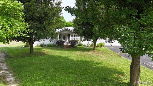 9301 Meadowview Pl, Pevely, MO, 63070-2724 | Card Image