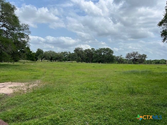 1037 Noll Rd, House other with 3 bedrooms, 3 bathrooms and null parking in Meyersville TX | Image 40