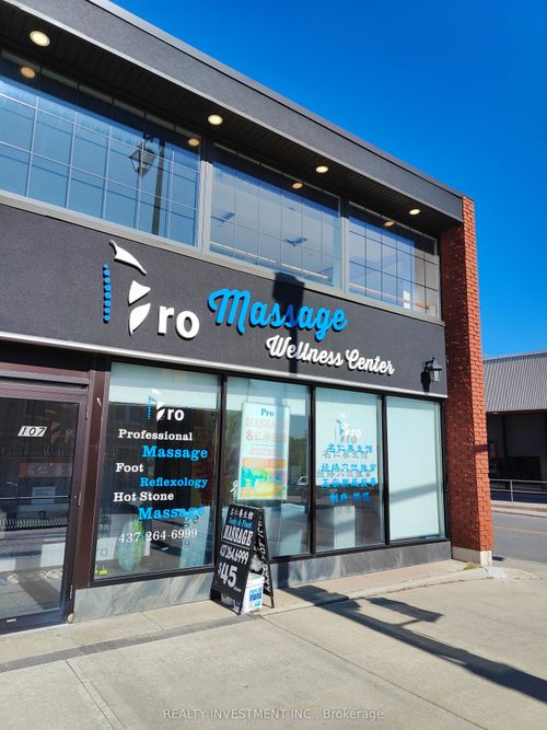 107 Main St N, Markham, ON, L3P1X8 | Card Image