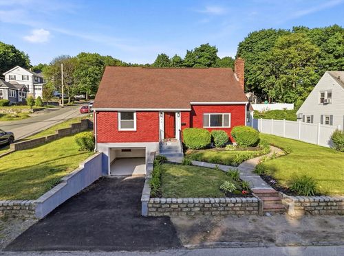 92 Garfield Ave, Woburn, MA, 01801-5737 | Card Image