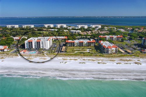 m1-302-2045 Gulf Of Mexico Dr, Longboat Key, FL, 34228-3251 | Card Image
