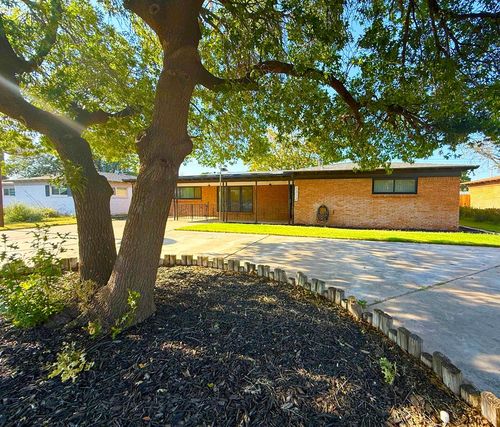 3312 W Kansas Ave, Midland, TX, 79703-5639 | Card Image