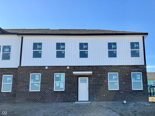 6163 Rhinecliff Dr, Whitestown, IN, 46075-7594 | Card Image