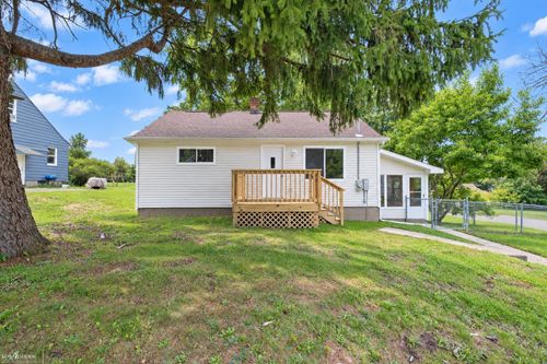 1126 S Shiawassee St, Owosso, MI, 48867-4359 | Card Image