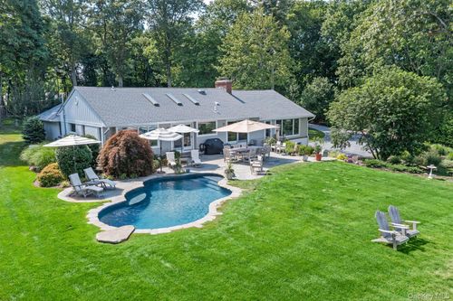88 Dyke Rd, Setauket, NY, 11733-3029 | Card Image