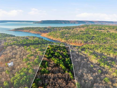 000 Creekside Drive, Greers Ferry, AR, 72067 | Card Image