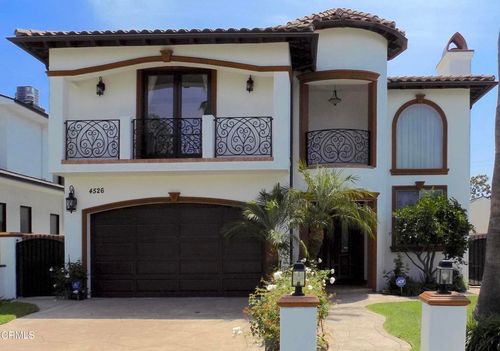 4526 Katherine Ave, Sherman Oaks, CA, 91423-2709 | Card Image