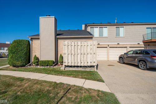 44529 Connecticut Ct, Clinton Township, MI, 48038-1076 | Card Image