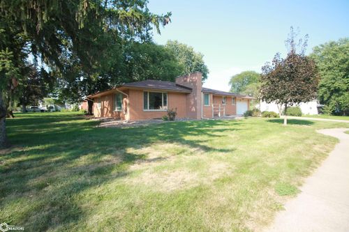 300 E State St, Clarinda, IA, 51632-1746 | Card Image