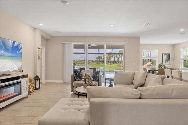 16606 Barnwood Place, House other with 4 bedrooms, 3 bathrooms and null parking in Lakewood Ranch FL | Image 14