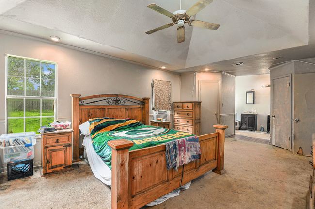 3354 W Highway 199, House other with 5 bedrooms, 2 bathrooms and null parking in Springtown TX | Image 16