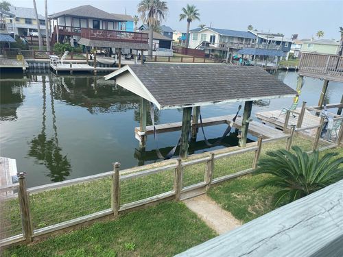 181 Barracuda St, Bayou Vista, TX, 77563-2564 | Card Image