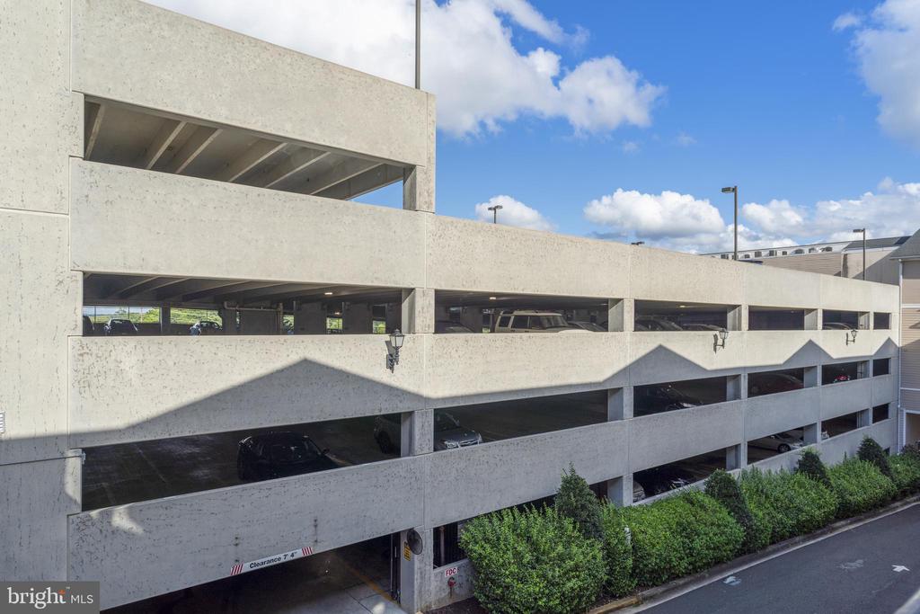 Residential in ROCKVILLE 5