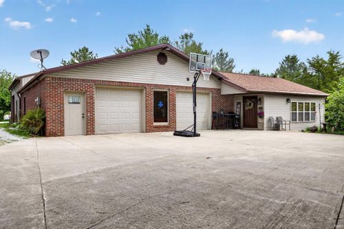 6442 State Road 158, Bedford, IN, 47421-8579 | Card Image