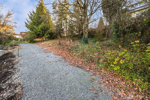 8519 S 123rd Pl., Seattle, WA, 98178 | Card Image