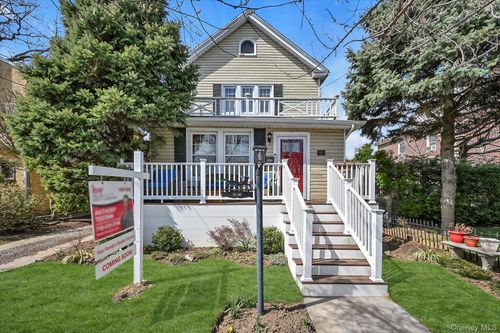 33-40 170th St, Flushing, NY, 11358-1812 | Card Image